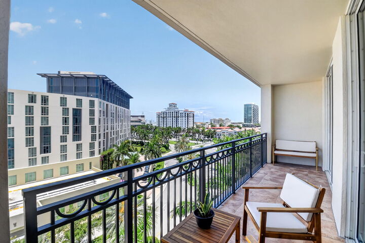 Property Photo:  550 Okeechobee Boulevard 821  FL 33401 
