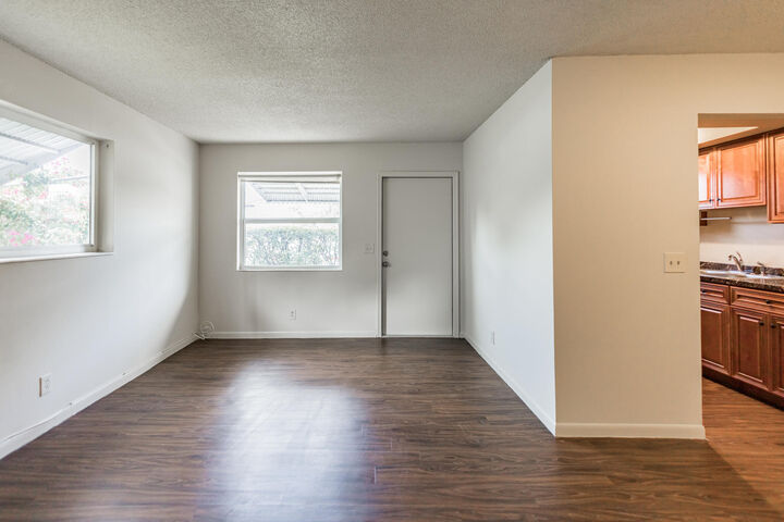 Property Photo: 2202 SE 3rd Street 2 FL 33435