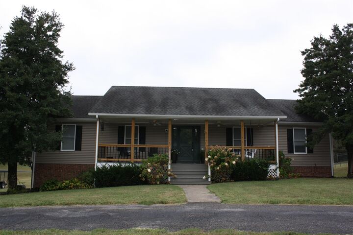 Property Photo:  26 Farley Lane  KY 42122 