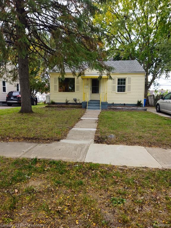 Property Photo: 32147 Annapolis Street MI 48184