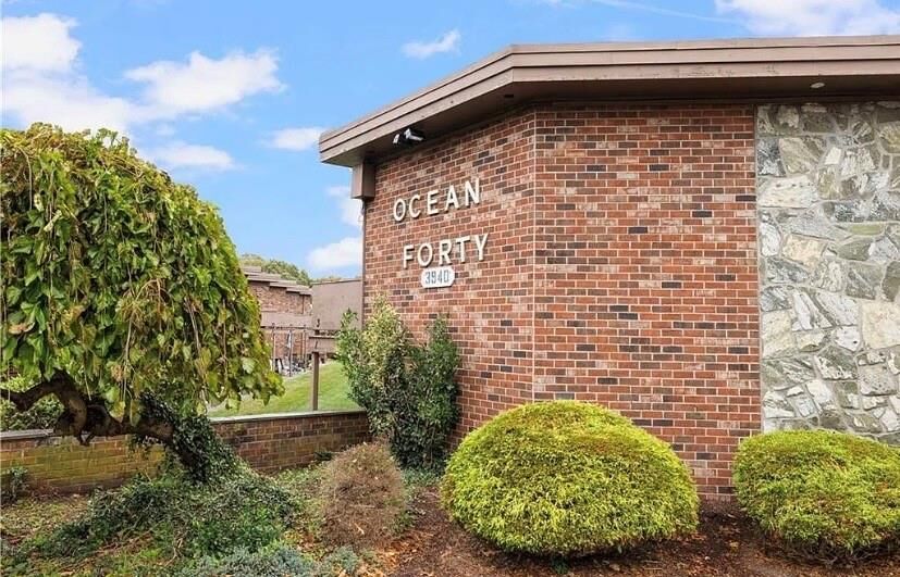 Property Photo:  3940 Post Road 17  RI 02886 