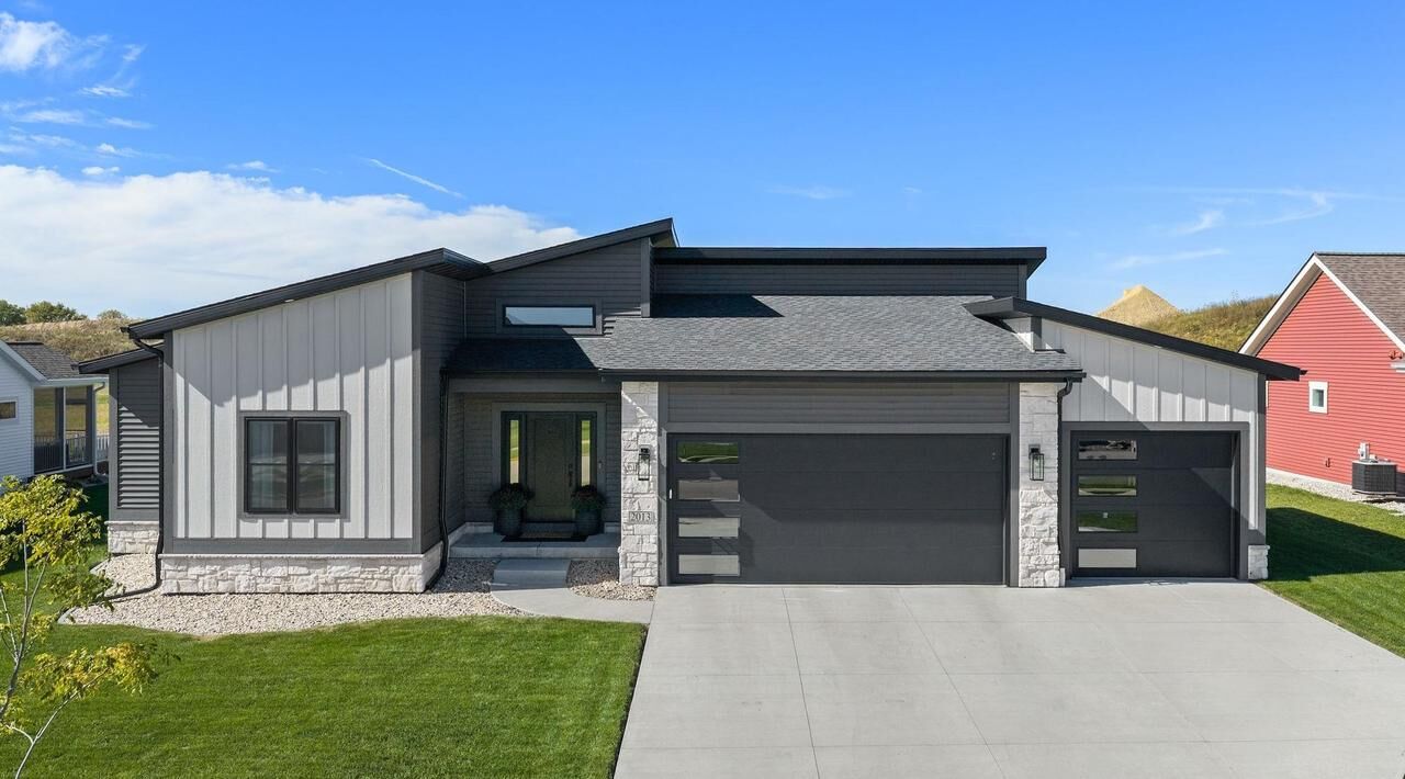Property Photo:  2013 Paris Lane  WI 53527 