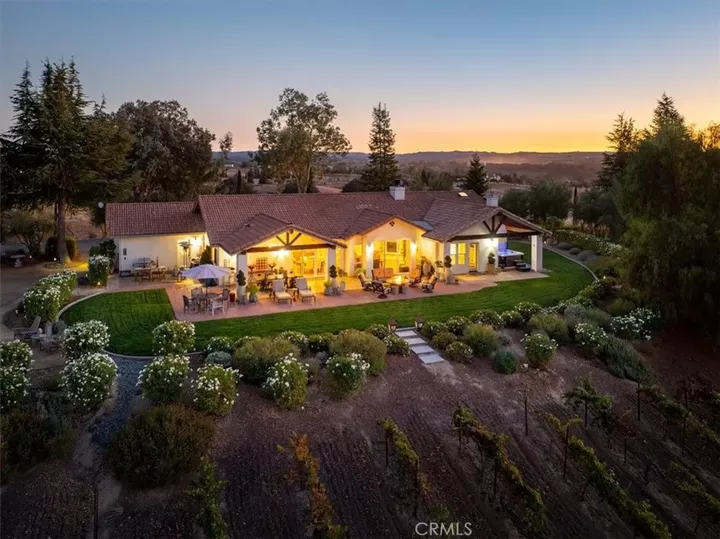 Property Photo:  4740 Devonshire  CA 93446 