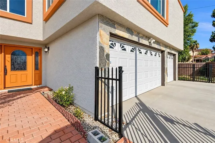 Property Photo:  22763 Macfarlane  CA 91364 