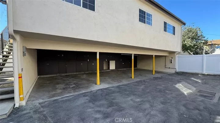 Property Photo:  712 W Doran Street 2  CA 91203 