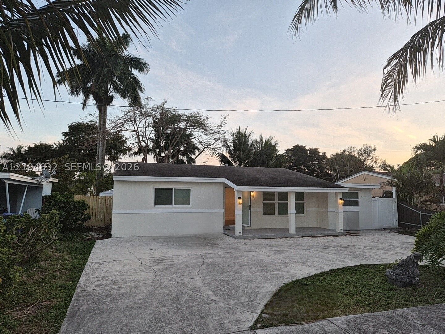 Property Photo:  3038 Arthur St  FL 33021 