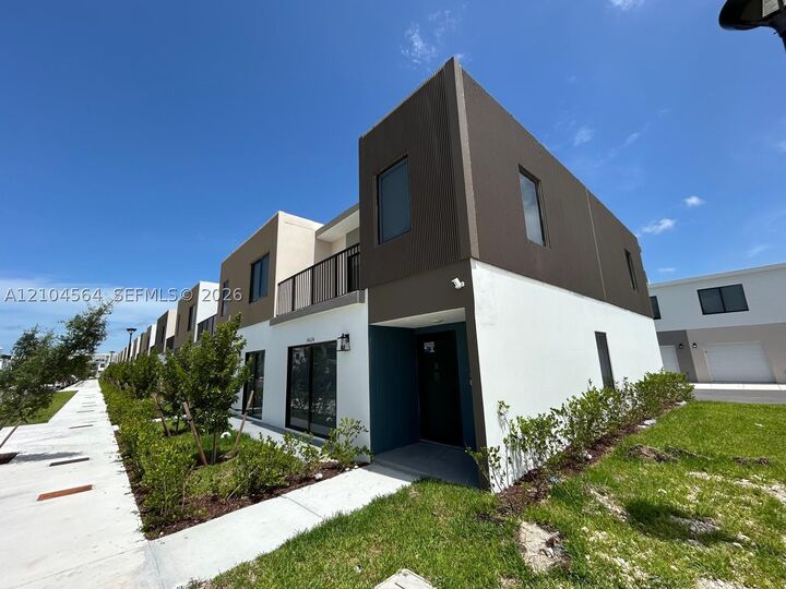 Property Photo:  14624 SW 261st Ter 2  FL 33032 