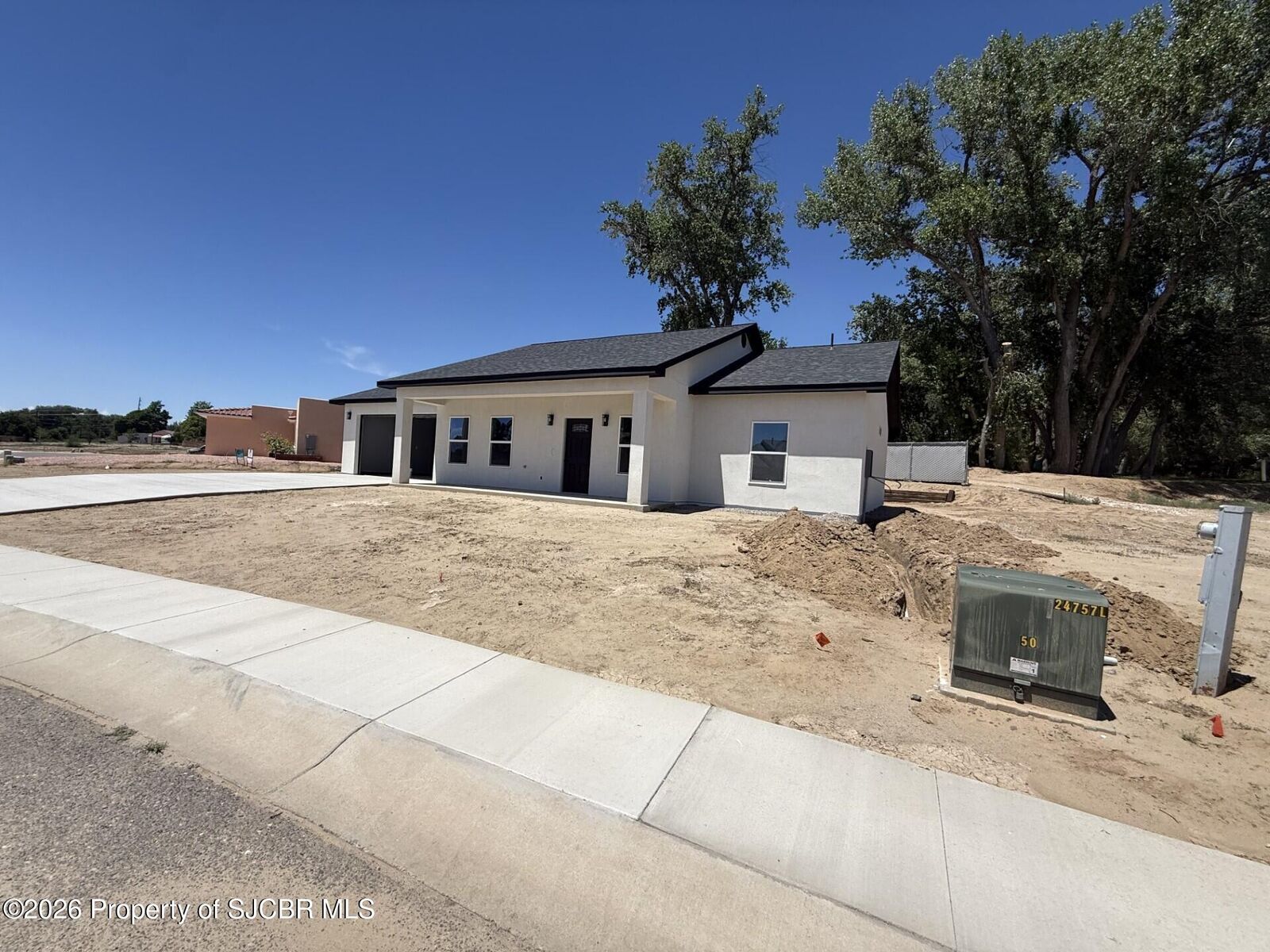 Property Photo: 1045 Valley View Drive NM 87413