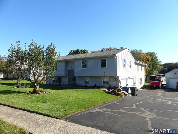 Property Photo:  49 Bluebird Lane  CT 06037 