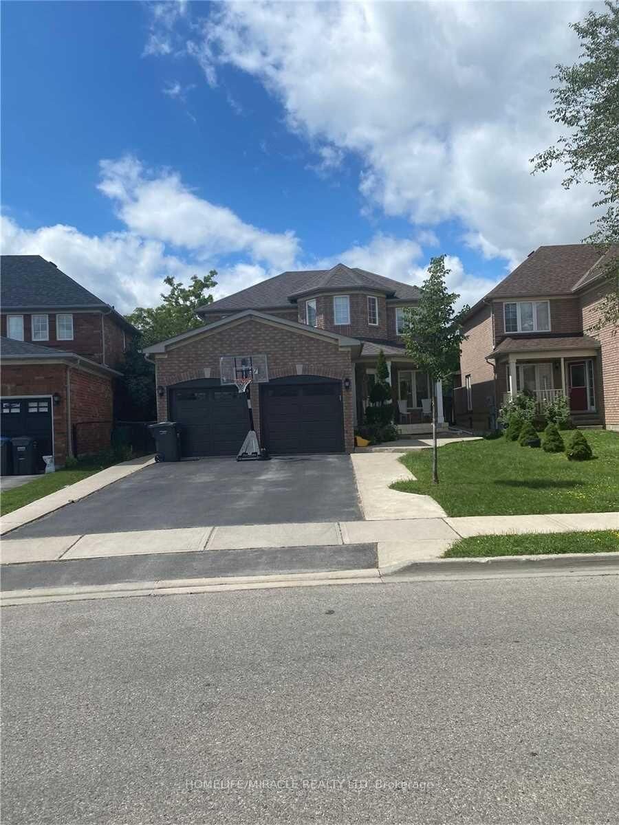 Property Photo:  37 Snow Leopard Court Upper  ON L6R 2L9 