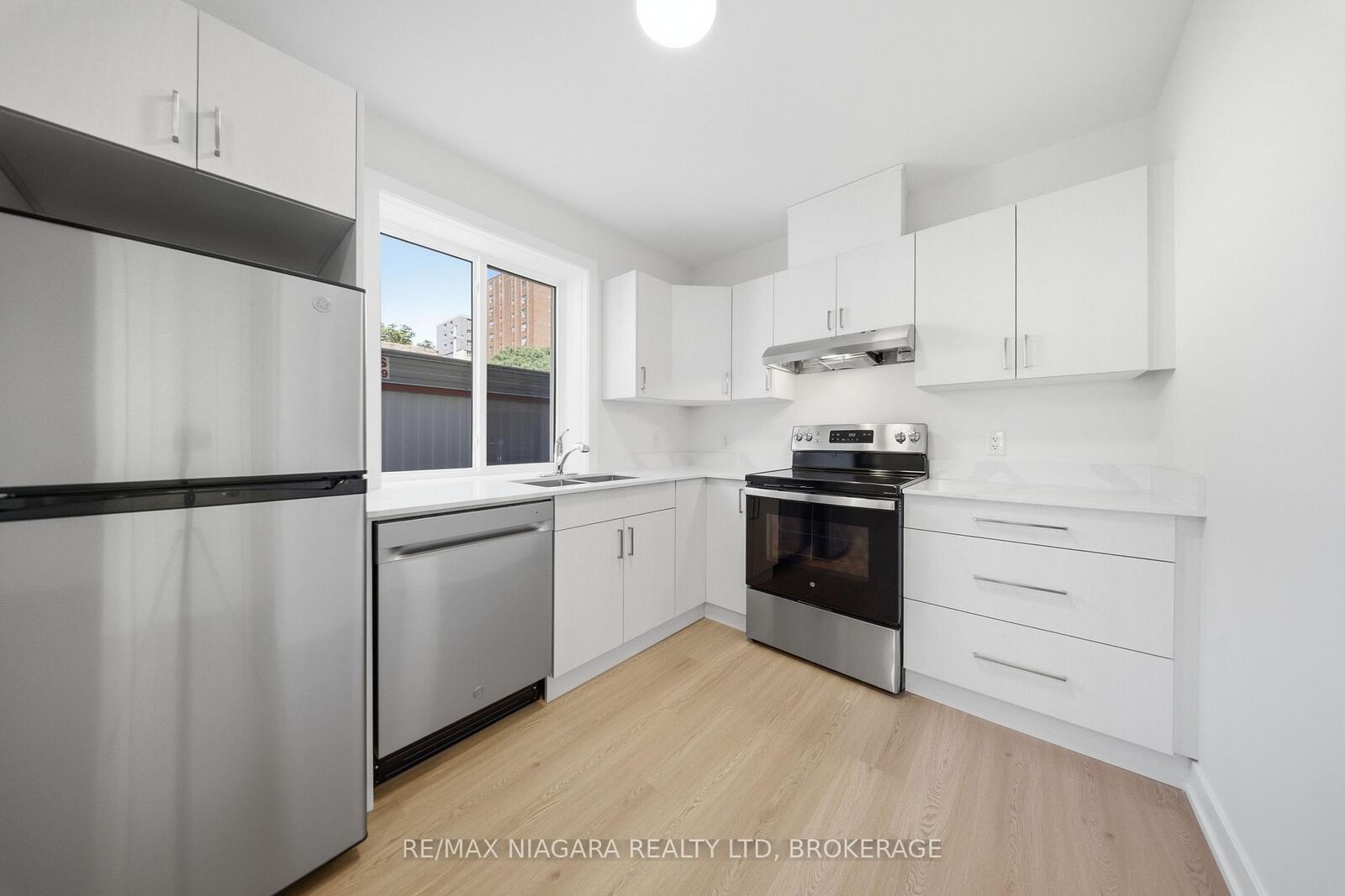 Property Photo:  140 Church Street 203  ON L2R 3E4 