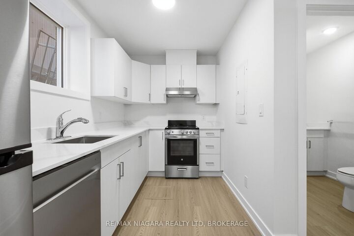 Property Photo:  140 Church Street B02  ON L2R 3E4 