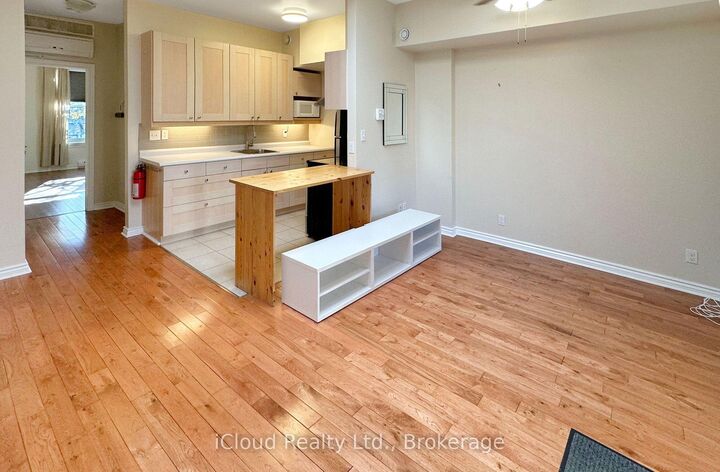 Property Photo:  67 King Street W 1  ON L9H 1T5 