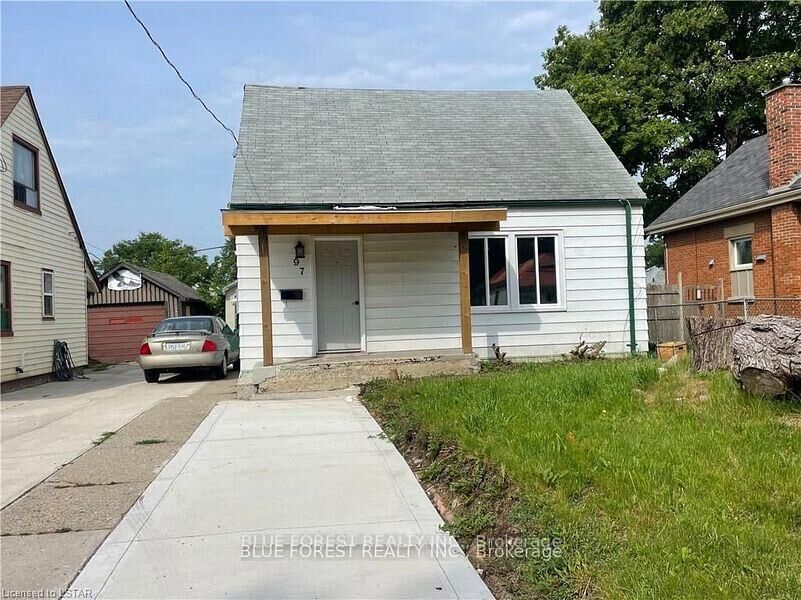 Property Photo:  97 Delaware Street  ON N5Z 2N4 