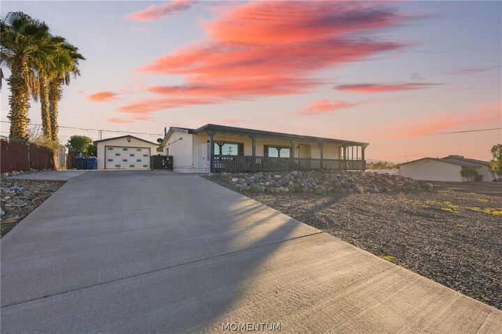 Property Photo: 2700 Avenida Colibri AZ 86442