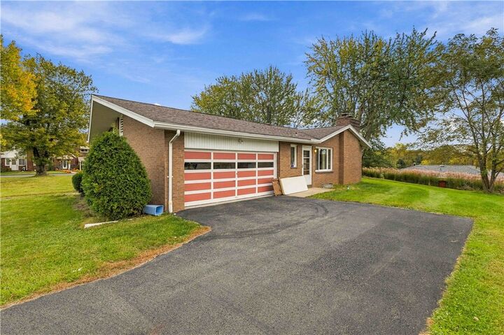 Property Photo: 41 Seanor St PA 15644