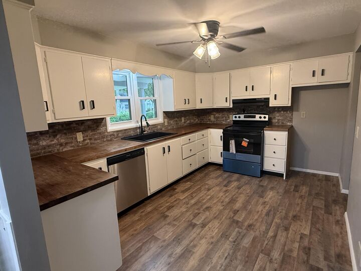 Property Photo: 802 Linden Avenue OH 45822