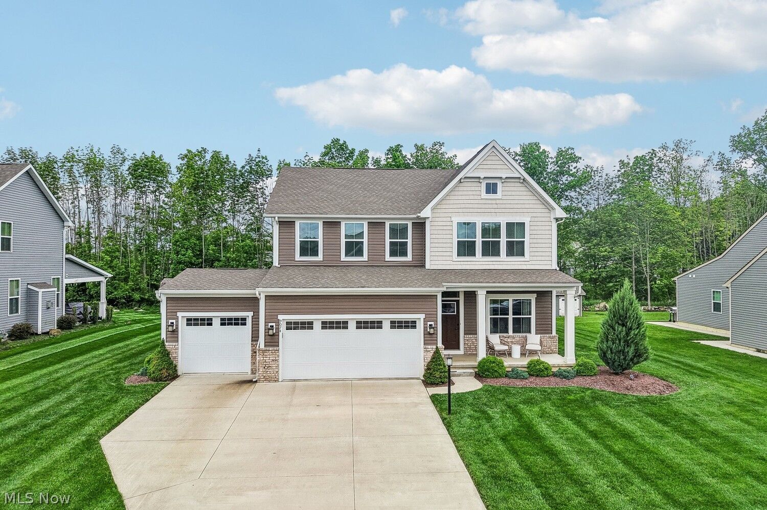 Property Photo:  9074 Winfield Lane  OH 44039 