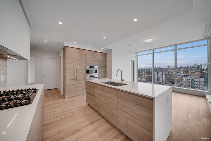 Property Photo:  680 Quayside Drive 1904  BC V3M 0P2 