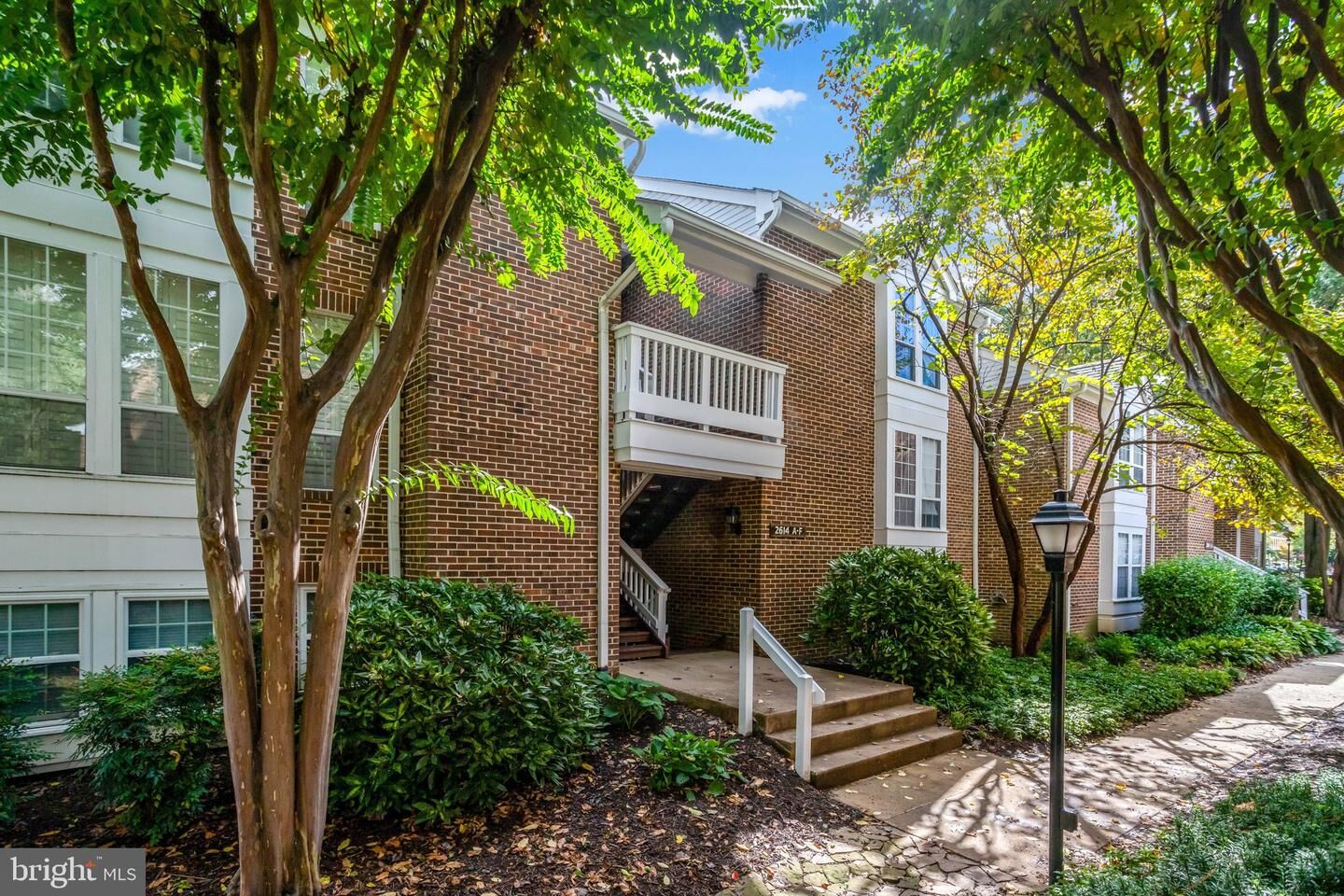 Property Photo: 2614 S Arlington Mill Drive F VA 22206