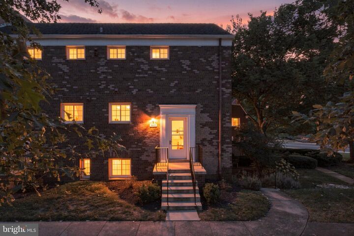 Property Photo:  3603 Gunston Road  VA 22302 