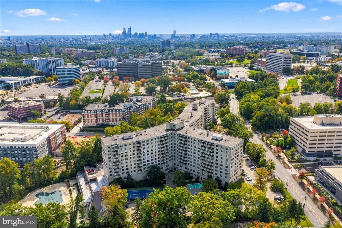 Property Photo:  191 Presidential Boulevard R-730-731  PA 19004 