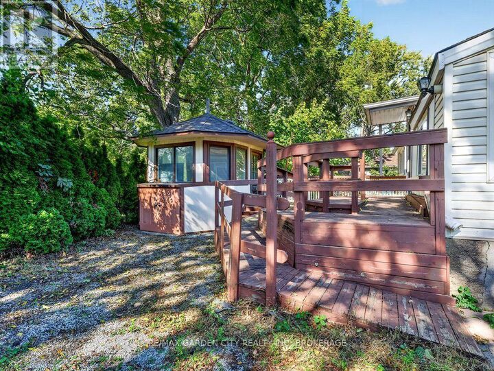 Property Photo:  15 Rodman Street  ON L2R 5C9 