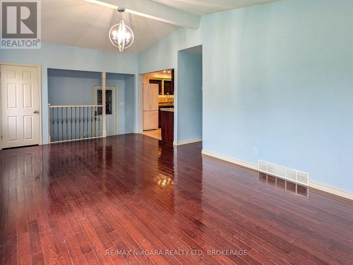 Property Photo:  6122 Mayfair Drive  ON L2J 1W1 