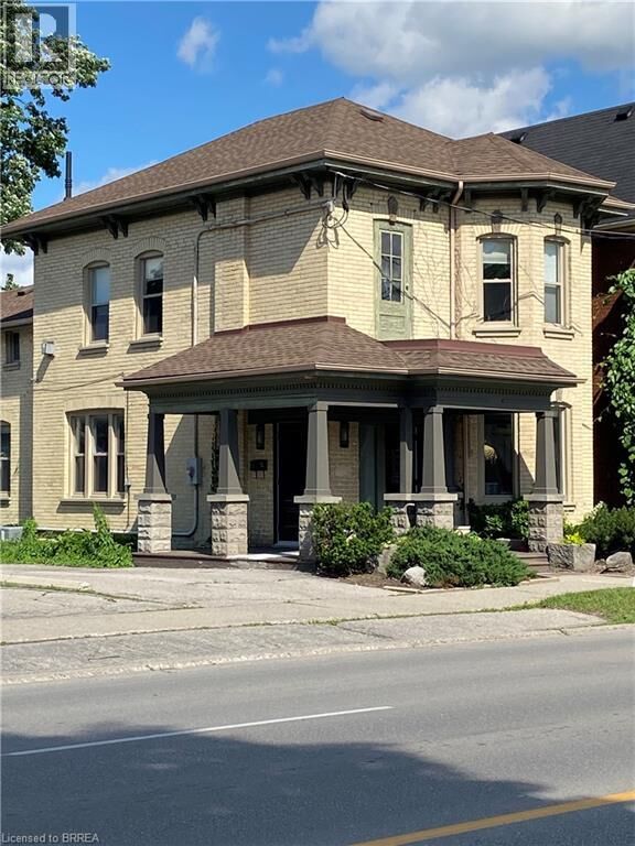 Property Photo:  203 Brant Avenue  ON N3T 3J1 