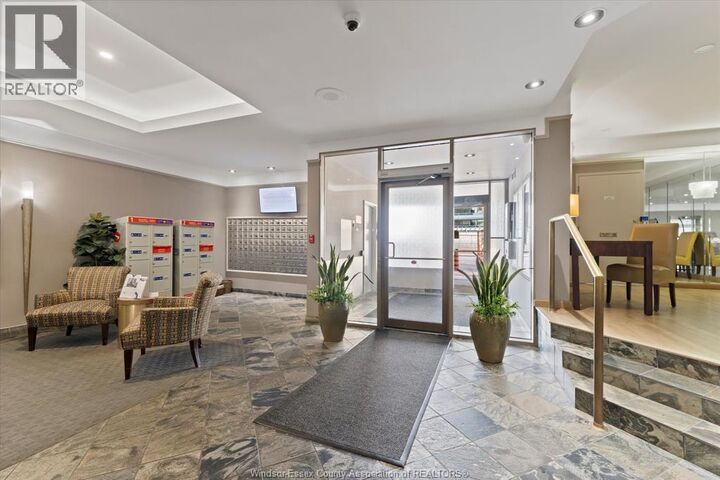 Property Photo:  75 Riverside Drive East 1504  ON N9A 7C4 