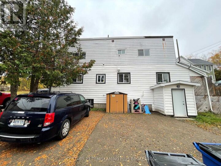 Property Photo:  19 Prospect Avenue  ON P0J 1C0 