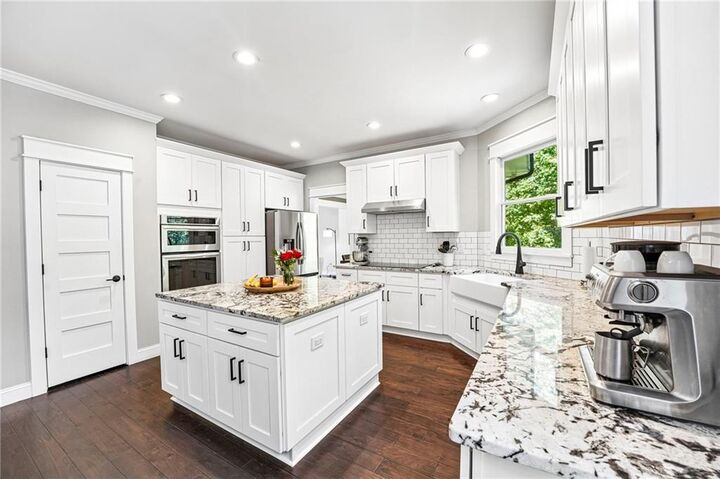 Property Photo: 5345 Devonshire Way GA 30040