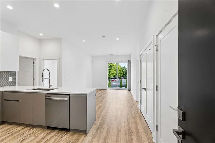 Property Photo: 1155 Custer Avenue SE 202 GA 30316