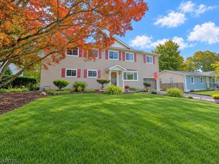 Property Photo: 7 Perrelli Ln NJ 07438