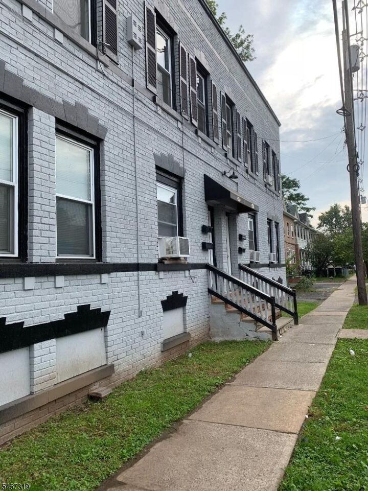 Property Photo:  1301 S 2nd St B  NJ 07063 