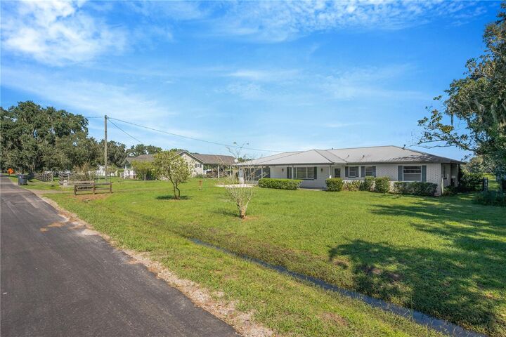 Property Photo:  3220 Blount Road  FL 33527 