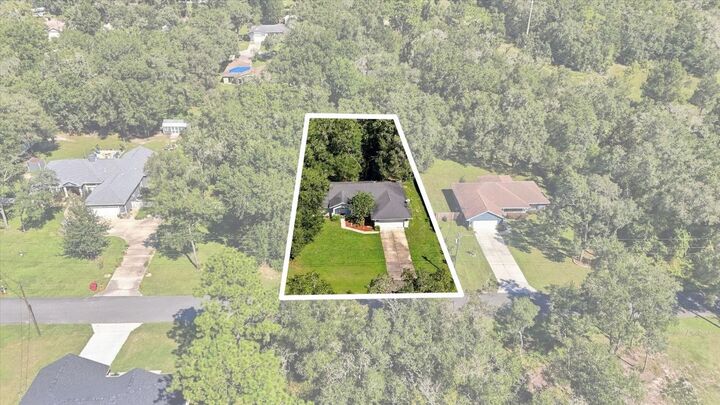 Property Photo: 3075 E Crown Drive FL 34453