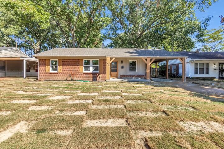 Property Photo: 1446 Marcia Rd TN 38117