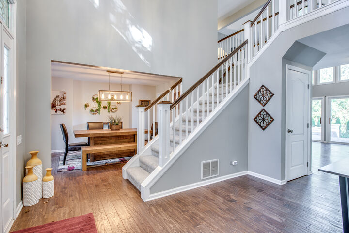 Property Photo: 2518 Adamsway Drive IL 60502