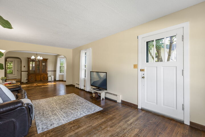 Property Photo:  1201 Lincoln Avenue  IL 60021 