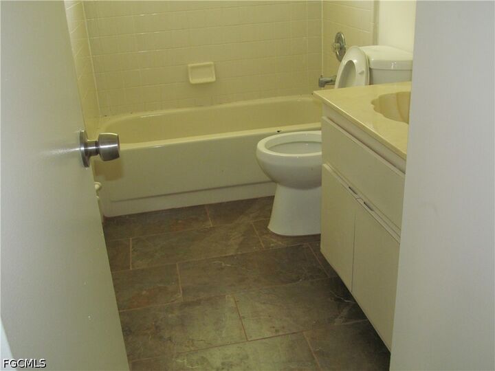 Property Photo: 19486 Poppytree Court FL 33936