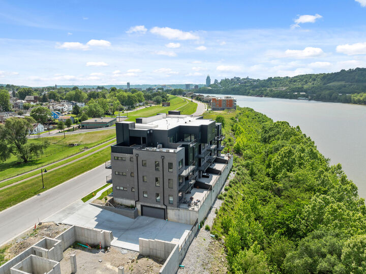 Property Photo:  739 Manhattan Boulevard  KY 41074 