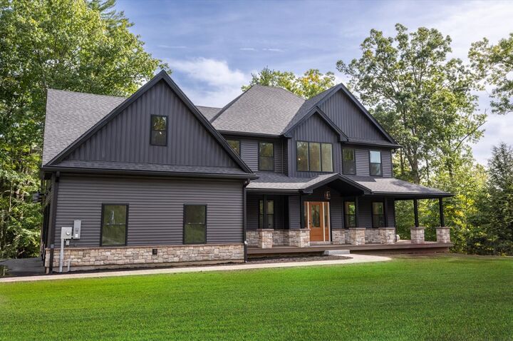 Property Photo: 17-4-35 Boiling Kettle Way NH 03110