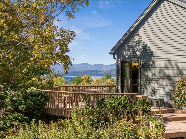 Property Photo:  517 White Birch Lane  VT 05445 