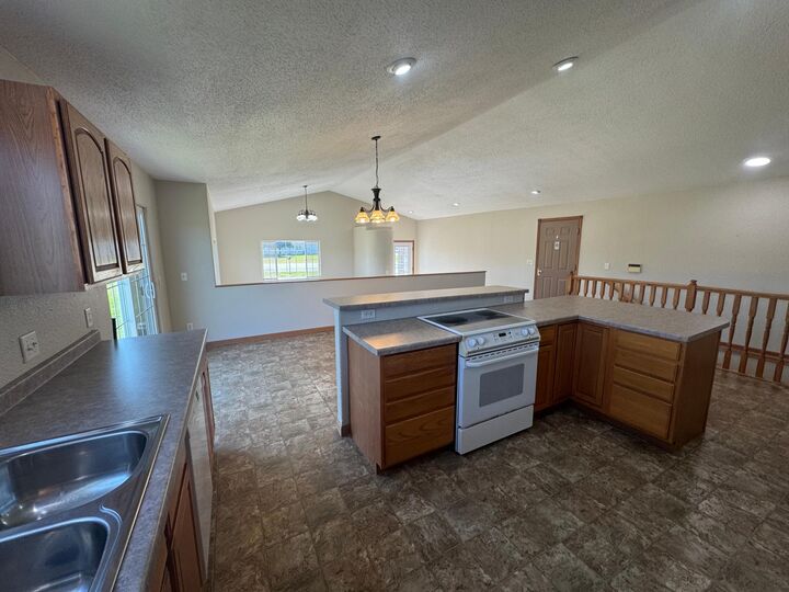 Property Photo:  520 12th Street NW  MN 56573 