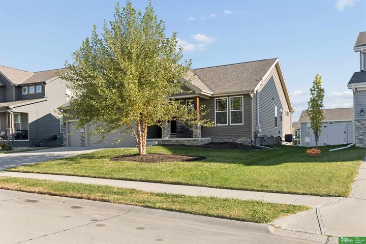 Property Photo:  7813 S 184th Avenue  NE 68136 