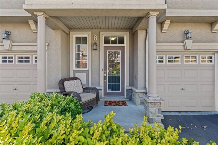 Property Photo:  370 Stonehenge Drive 8  ON L9K 0H9 