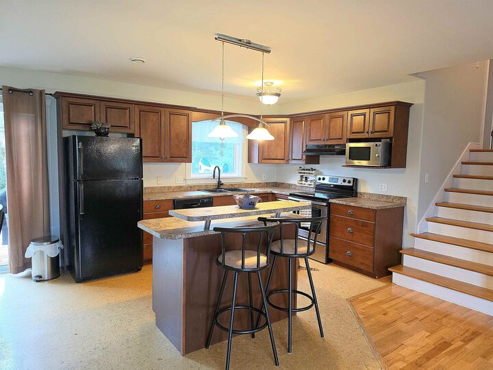 Property Photo:  38 Sandlewood Street  PE C1E 0A6 