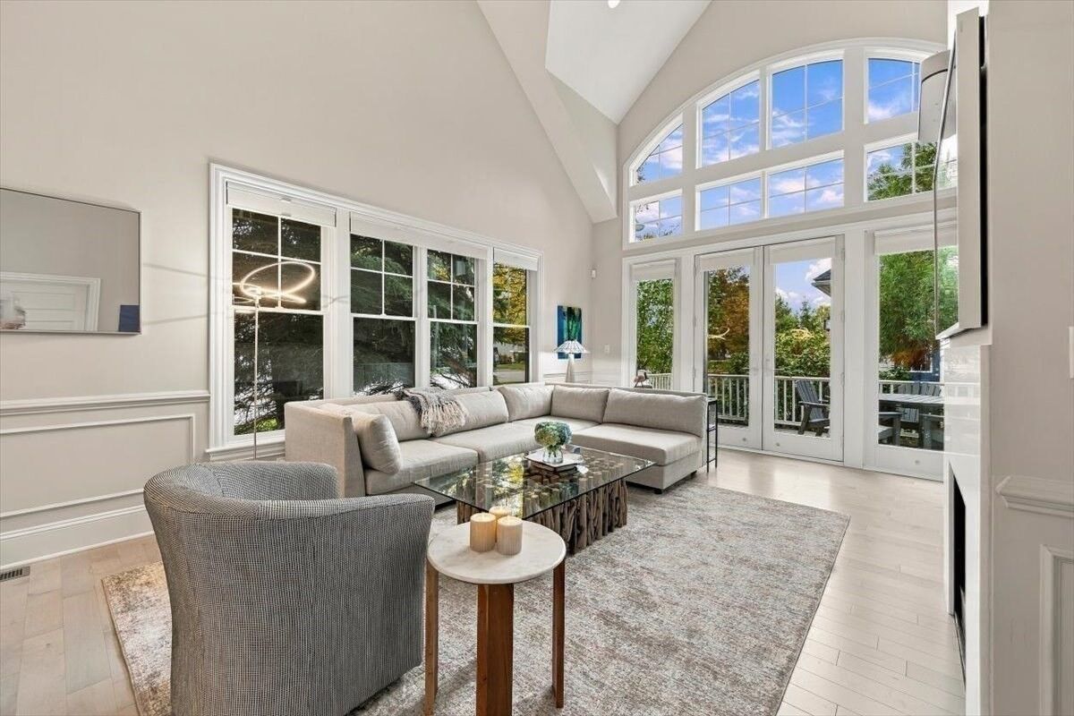 Property Photo:  2 Heron Way 2  MA 02043 