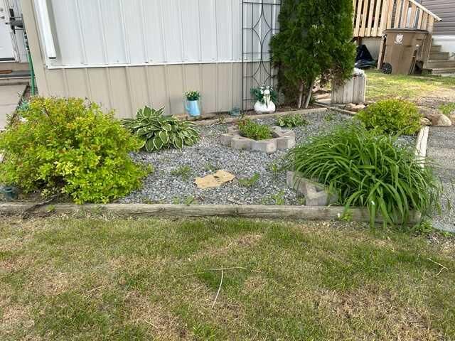 Property Photo:  56 Greenbrook Village E  AB T1R 0R7 